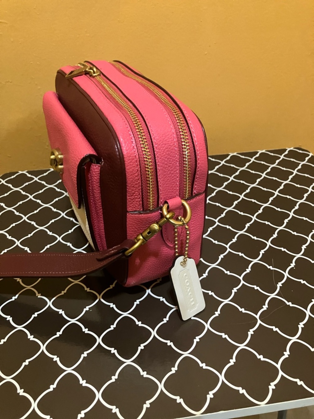 Coach Cassie color block pebble leather Camera baga - Picture 13 of 14